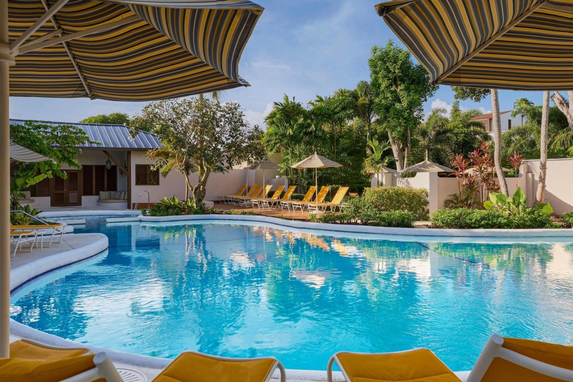 Waves Resort & Spa, Barbados, An Autograph Collection All-Inclusive Resort Сейнт Джеймс Екстериор снимка