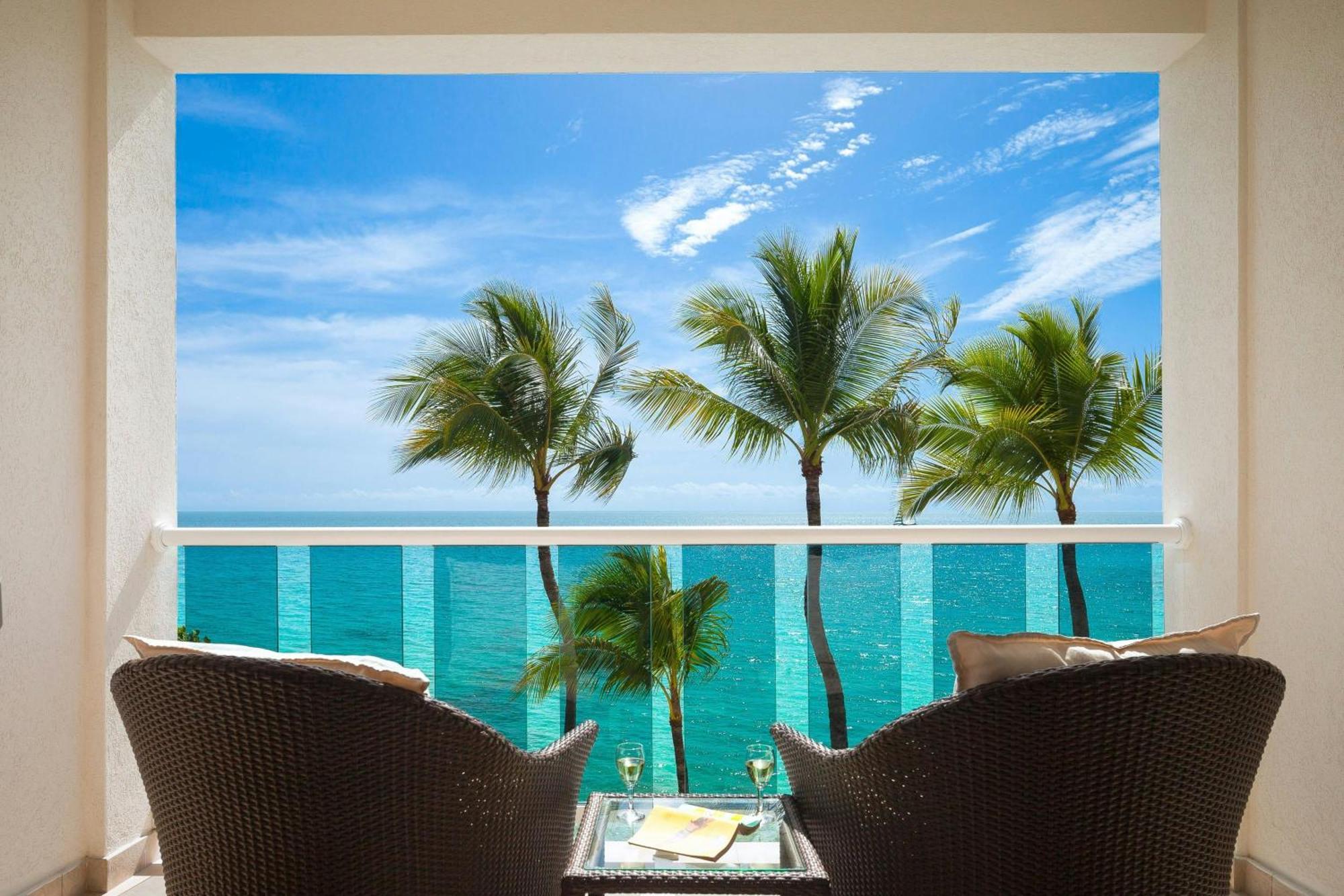Waves Resort & Spa, Barbados, An Autograph Collection All-Inclusive Resort Сейнт Джеймс Екстериор снимка