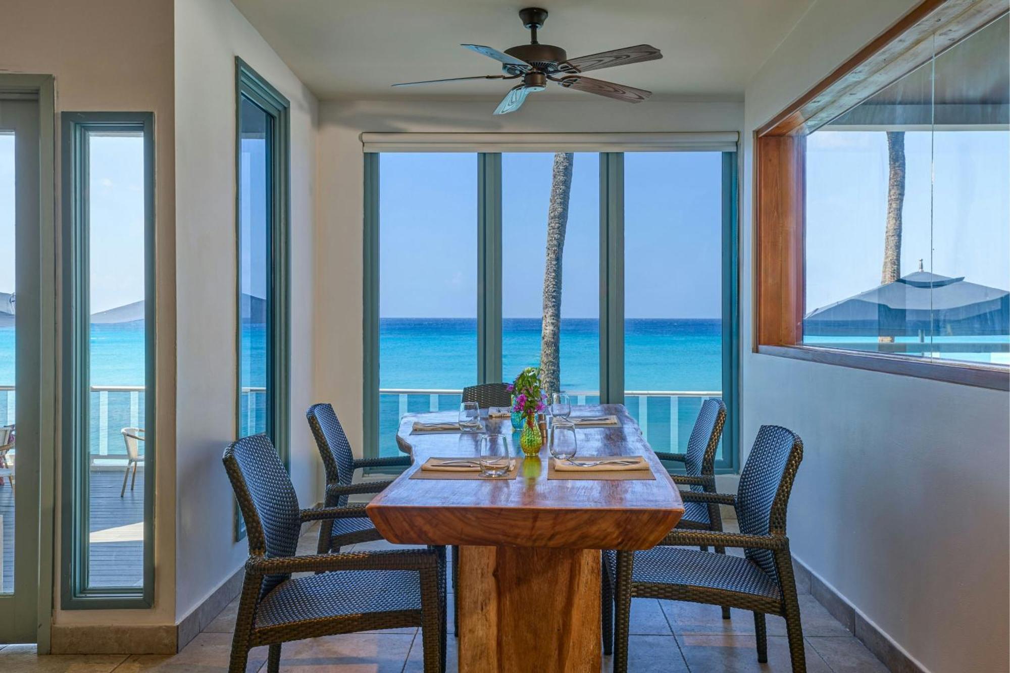 Waves Resort & Spa, Barbados, An Autograph Collection All-Inclusive Resort Сейнт Джеймс Екстериор снимка